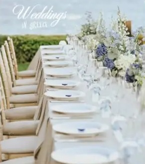 Wedding table with blue florals